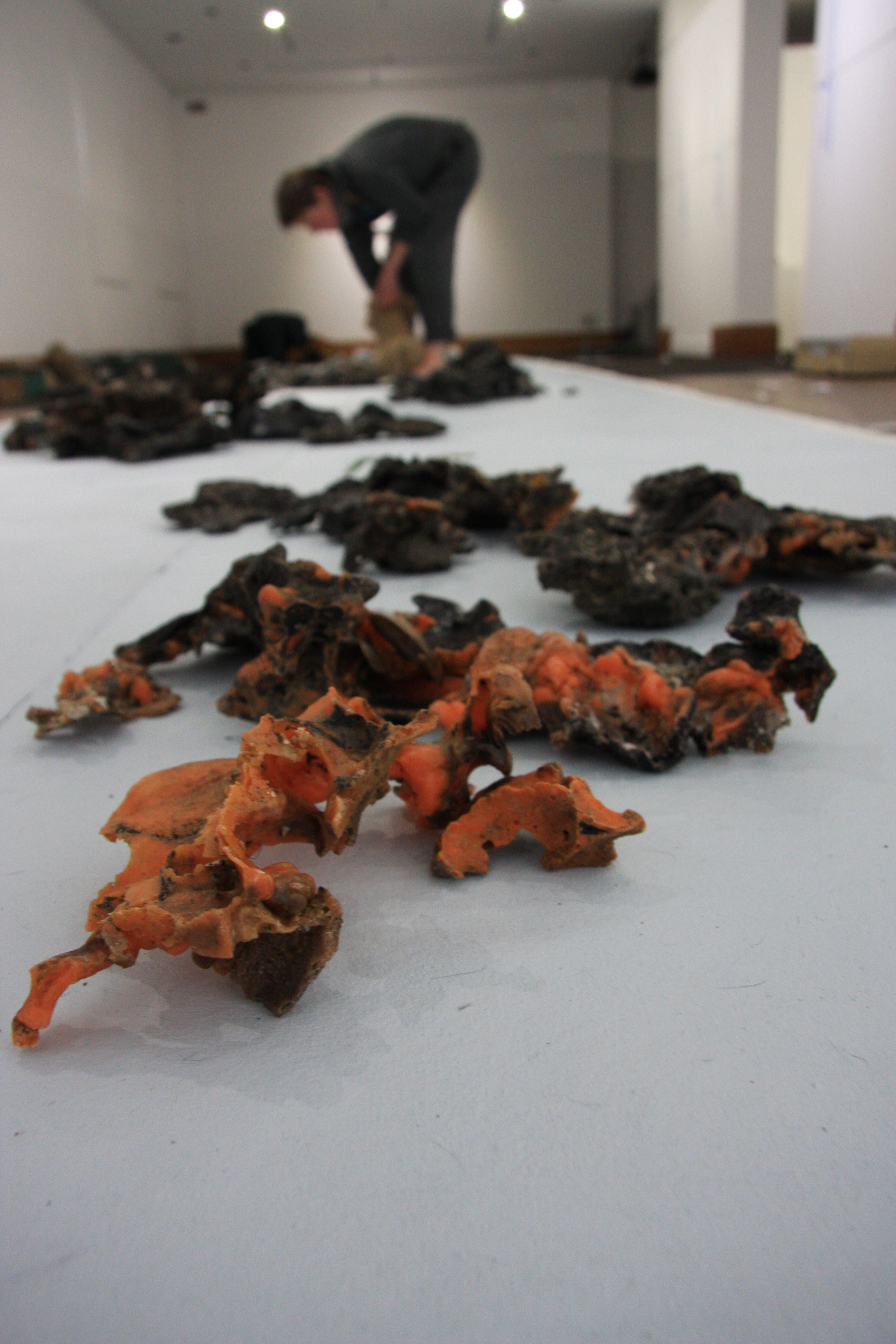 Installation CRATE ISland in foreground